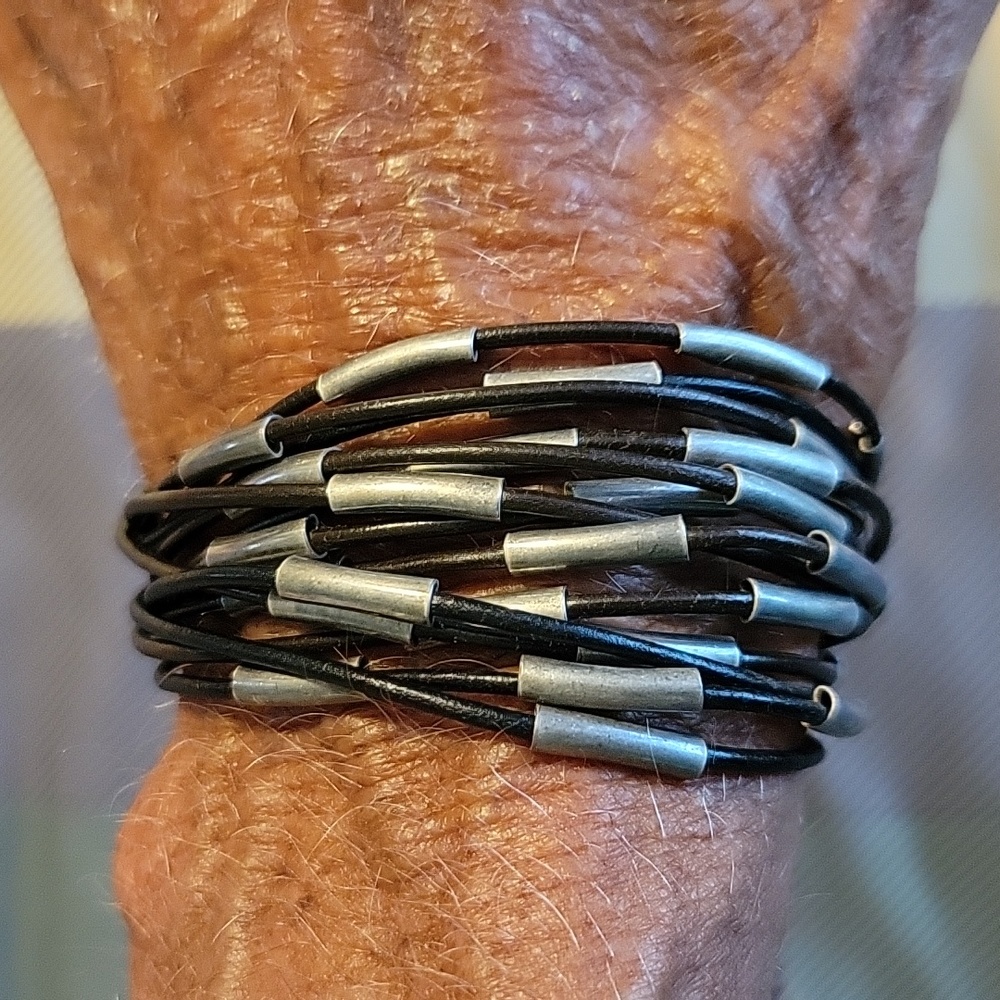 Silpada 925 Sterling Silver and Leather Speed of Light Bracelet - Picture 2 of 5